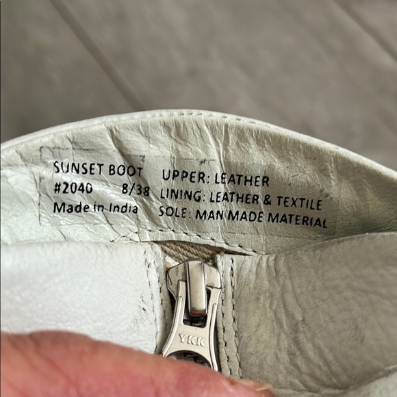 VINTAGE7 White Leather Silver Studded Cowboy Ankle Boots, Size 8 - Picture 10 of 12